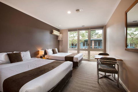Burvale Hotel - Events Australia 6