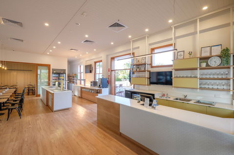 Barney Beach Accommodation Centre - Events Australia 8