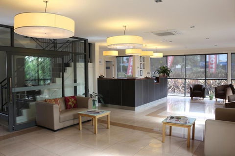 Bairnsdale International - Accommodation Europe 1
