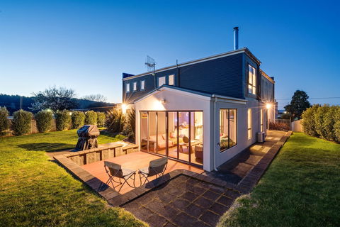 Madsen Retreat - Events Australia 1