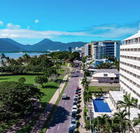 Holiday Inn Cairns Harbourside - Events Australia