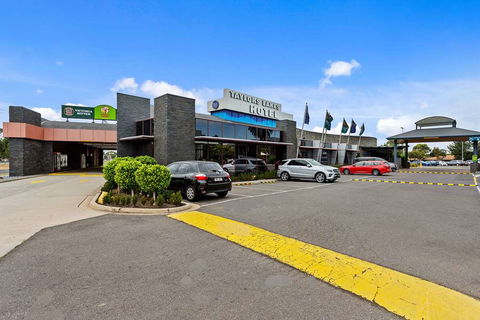 Quality Inn Taylors Lakes Motel - Events Australia 2