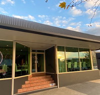 Ashton Townhouse Motel  Suites Tumut - Events Australia