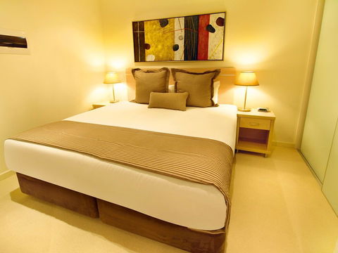 IStay Precinct - Events Australia 1