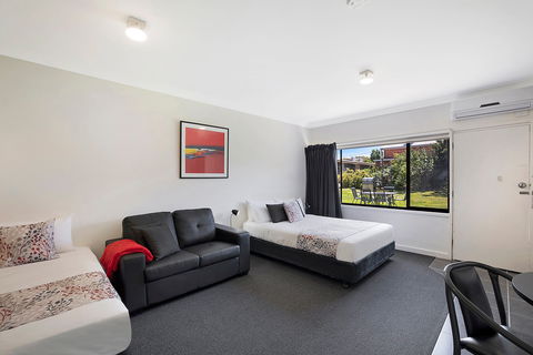 Hamilton Lakeside Motel - Events Australia 7