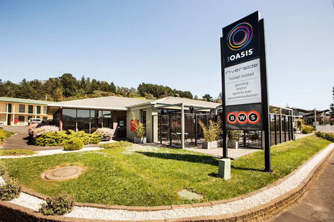 Nightcap at Riverside Hotel - Events Australia 0