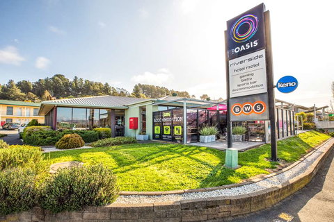 Nightcap at Riverside Hotel - Events Australia 1