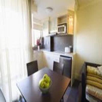 Hyde Park Inn - Tourism Bookings 2