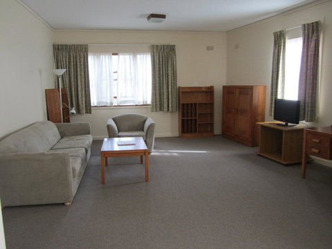 University House - ANU - Tourism Bookings 39