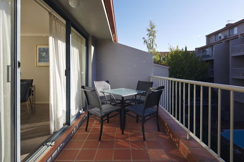 Pinnacle Apartments - Events Australia 5