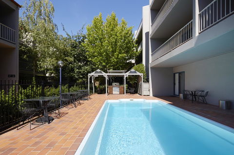 Pinnacle Apartments - Events Australia 1