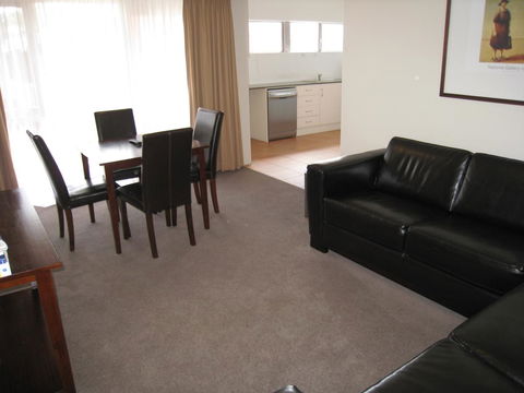 Forrest Hotel & Apartments - Events Australia 14