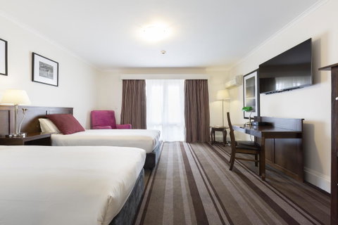 Mercure Canberra - Tourism Bookings 10