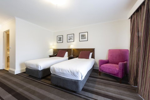 Mercure Canberra - Tourism Bookings 8
