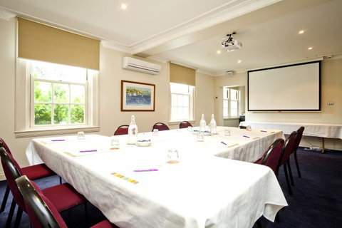 Mercure Canberra - Tourism Bookings 43
