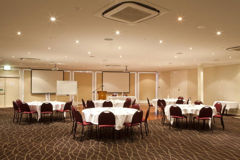 Mercure Canberra - Tourism Bookings 42
