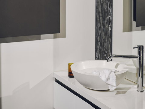 Nishi Apartments Eco Living By Ovolo - Accommodation Europe 5