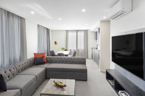 Deco Hotel Canberra - Events Australia 9