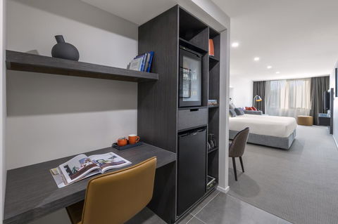 Deco Hotel Canberra - Events Australia 7