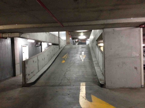 Spacious 1BR Stylish New Acton Apartment +Parking - Accommodation Europe 15