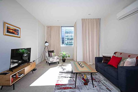 Spacious 1BR Stylish New Acton Apartment +Parking - Accommodation Europe 20