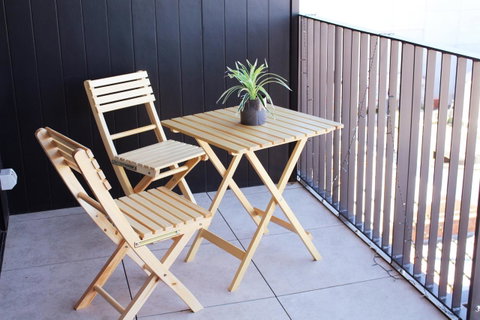 Stylish, Modern, Cute As A Button - Braddon CBD - Tourism Bookings 13