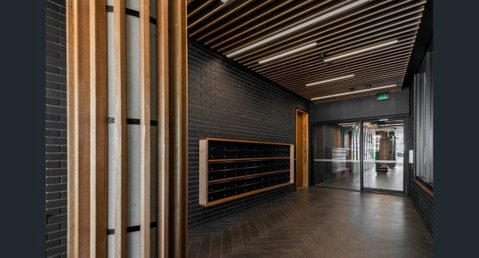 Stylish, Modern, Cute As A Button - Braddon CBD - Tourism Bookings 1