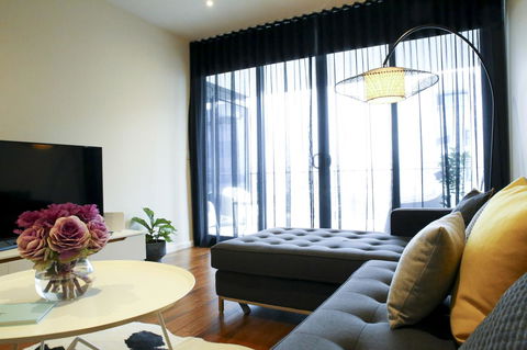 Kui Manhattan 2 - Tourism Bookings 7