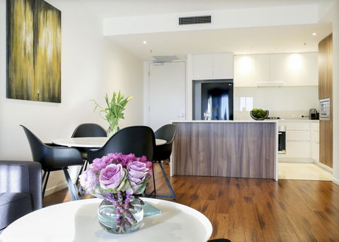 Kui Manhattan 2 - Tourism Bookings 0