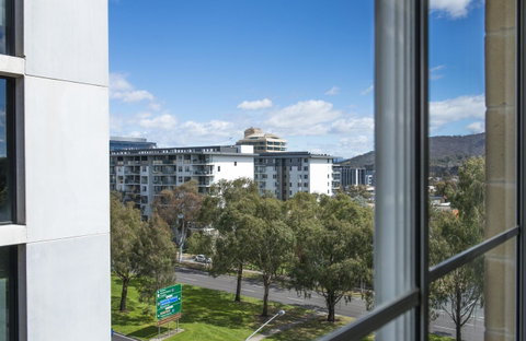 Mantra On Northbourne - Tourism Bookings 24