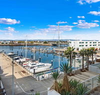 Port Adelaide Executive Waterfront Apartment - Events Australia