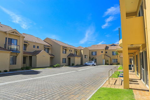 Marina Hotel - Tourism Bookings 34