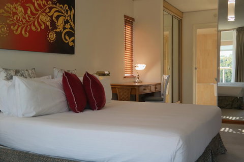Pacific Bay Resort - Tourism Bookings 2