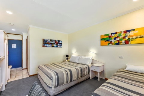 William Macintosh Motor Lodge - Events Australia 13