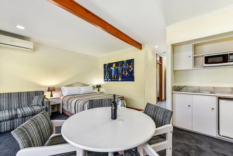 William Macintosh Motor Lodge - Events Australia 18