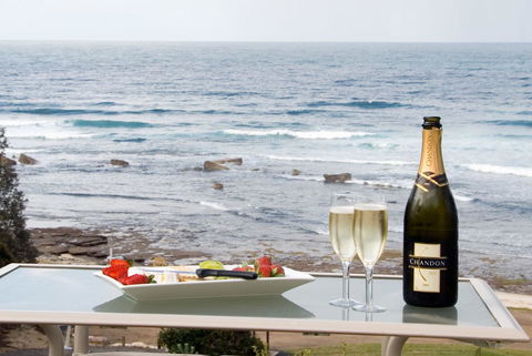 Mollymook Beach Waterfront - Events Australia 9
