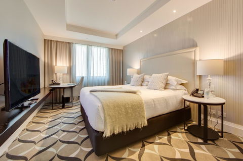 Mayfair Hotel - Accommodation Europe 0