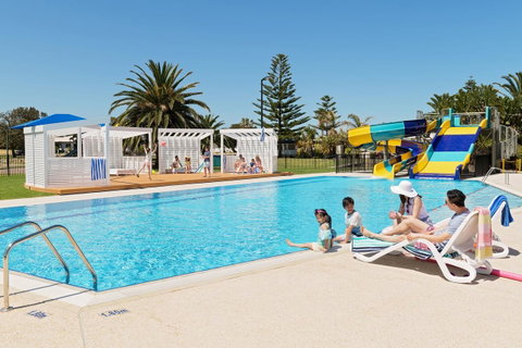 The Retreat West Beach Parks - Tourism Bookings 0