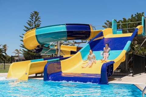 The Retreat West Beach Parks - Tourism Bookings 2