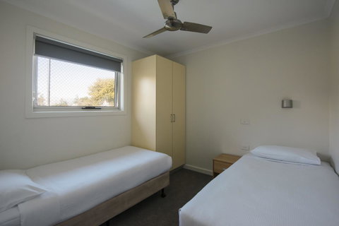 The Retreat West Beach Parks - Tourism Bookings 19