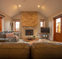 Lucy's Cottage - Tourism Bookings