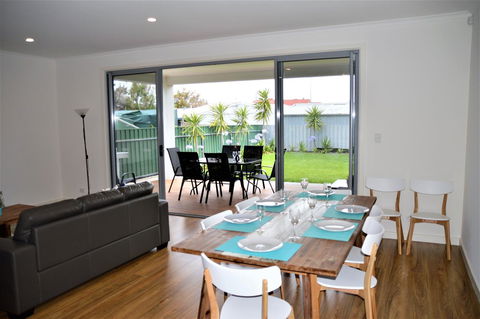 Eastern Breeze - Events Australia 3