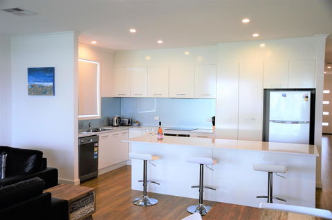 Eastern Breeze - Events Australia 1