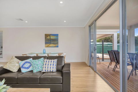 Eastern Breeze - Events Australia 30