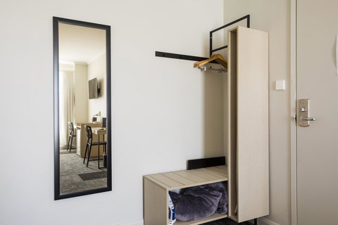 Nightcap At Finsbury Hotel - Events Australia 2