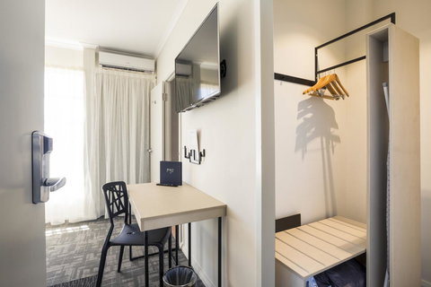 Nightcap At Finsbury Hotel - Events Australia 14