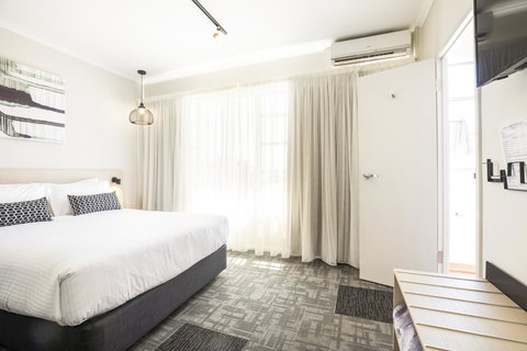 Nightcap At Finsbury Hotel - Events Australia 22