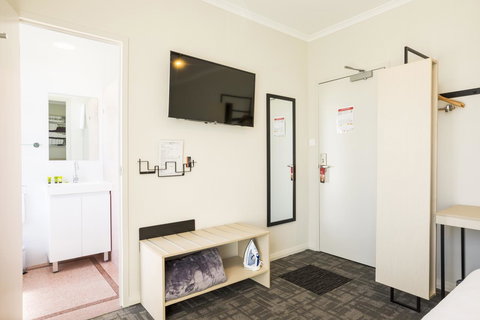 Nightcap At Finsbury Hotel - Events Australia 20