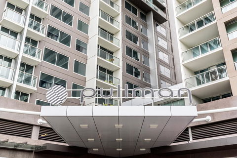 Pullman Adelaide - Accommodation Europe 8
