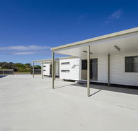 Rocks Retreat Cabin - Dolphin - Events Australia